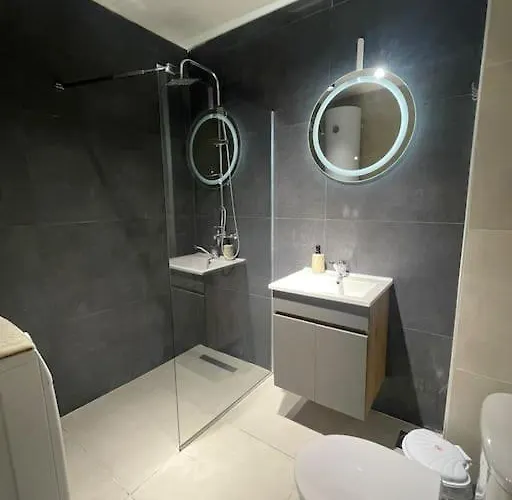 Sky View Center Apartment Skopje