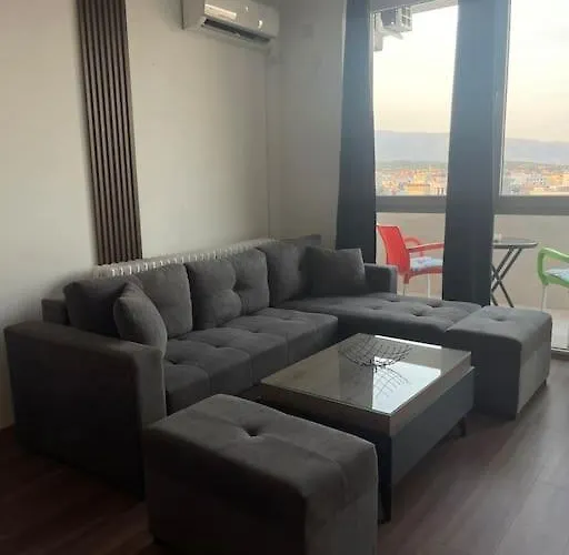 Sky View Center סקופיה