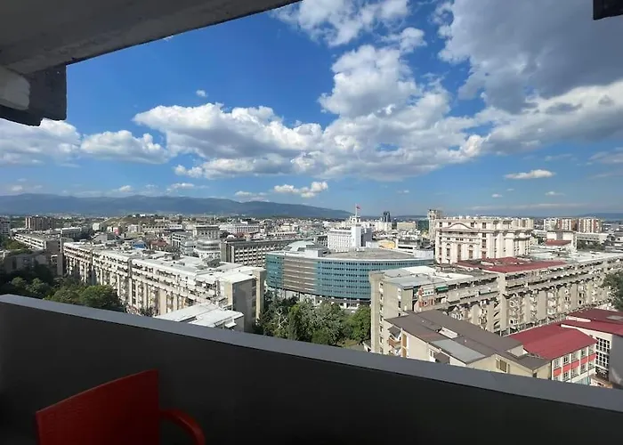 דירה Sky View Center סקופיה